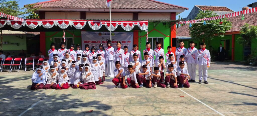 Sekolah Islam Terpadu Mendidik Kemandirian Siswa